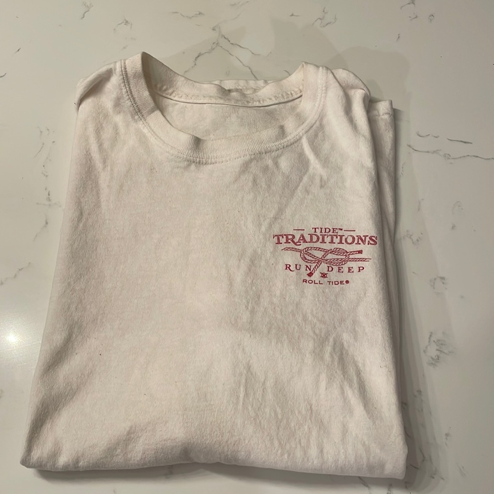 Tee shirt